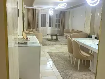 Apartments For sale in El Shaheed Ahmed Hamdy St., El Tawabek, 140 sqm