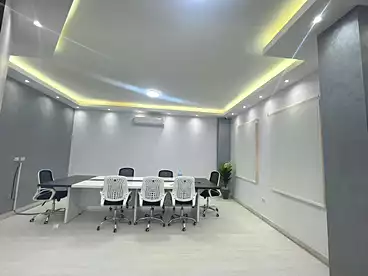 Administrative For rent in Northern 90th St., 90th Street, 200 sqm