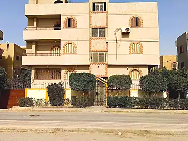 منزل / بيت للبيع في 15 مايو، القاهرة الكبرى، 300 متر