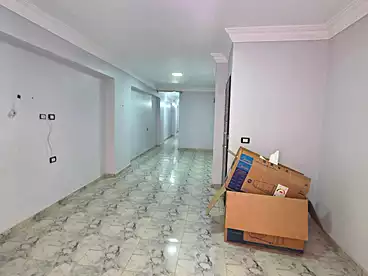 Apartments For sale in Iskandar Ibrahim St., Miami, 135 sqm