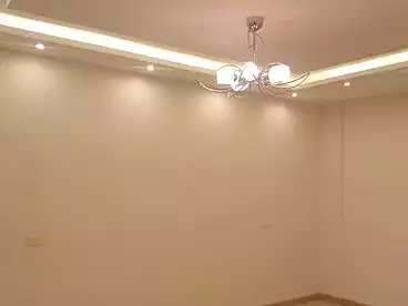 للبيع في شارع الجلاء، المنصوره، 99 متر