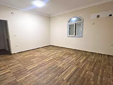 شقق للإيجار في المجاورة السابعة، الحي الأول، 130 متر