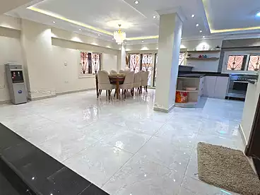Duplex with Garden For sale in Area 1, Eighth Neighborhood, 330 sqm