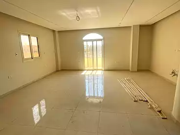 For sale in Suleiman al-Halabi St., El Banafsag 11, 220 sqm