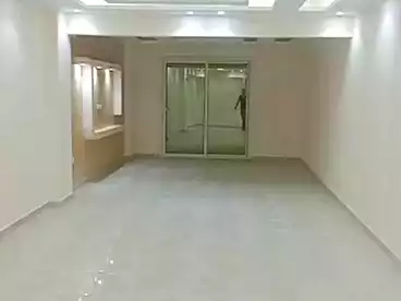 شقق للبيع في شارع اسماعيل كامل، حلوان الشرقية، 175 متر