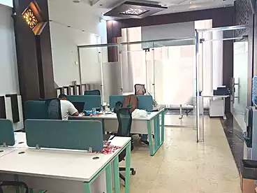 إداري للإيجار في مول توب 90، كمبوند بالتجمع الخامس، 75 متر