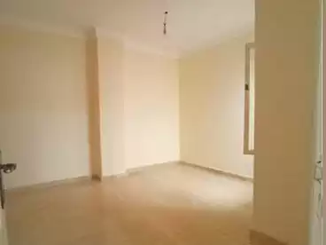 شقق للإيجار في شارع نبوي المهندس، المندرة، 200 متر