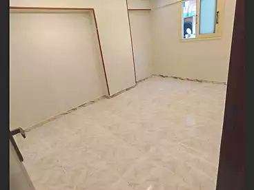 Apartments For sale in Kasr Al Quiri St, El Hanouvel, 125 sqm