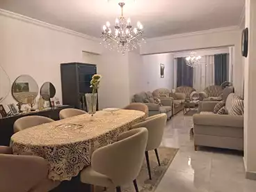 شقق للبيع في شارع أحمد عصمت، عين شمس، 90 متر