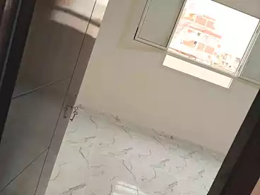 شقق للبيع في شارع الحديد والصلب، الهانوفيل، 100 متر