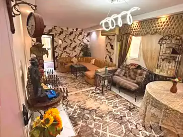 شقق للبيع في شارع أحمد زكي، حدائق القبة، 130 متر