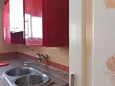 في المجاورة الثالثة، الحي الأول، 250 متر