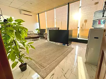 Administrative For sale in Street 15, First Neighborhood, 100 sqm