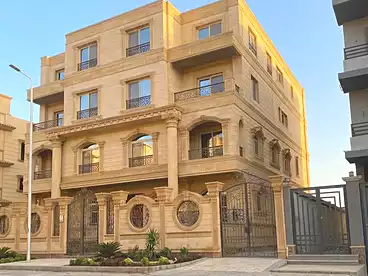 للبيع في القرنفل 10، القرنفل، 235 متر