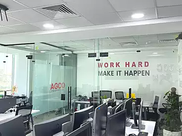 Offices For rent in Northern 90th St., 90th Street, 125 sqm