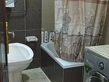Apartments For sale in Gamal Abd El Naser St., Gisr Al Suez, 145 sqm