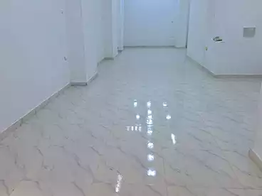 Shops For rent in Khaled Ibn El Waleed St., Miami, 75 sqm