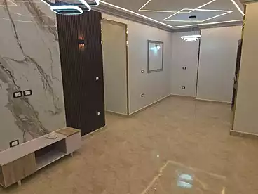 شقق للبيع في شارع أحمد عصمت، عين شمس، 110 متر