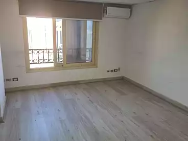 مكاتب للإيجار في شارع اللاسلكي، المعادي الجديدة، 300 متر