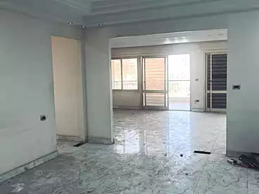 شقق للإيجار في شارع مكرم عبيد، مدينة نصر، 300 متر