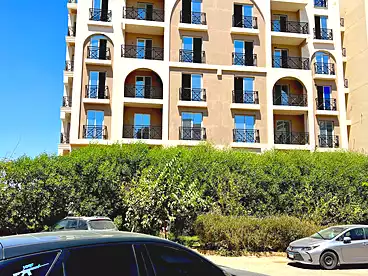 Apartments For sale in Green City Compound - Tesla, Compounds in Hadayek October, 220 sqm