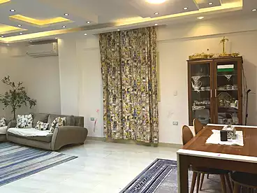 Private للبيع في البنفسج 4، البنفسج، 225 متر
