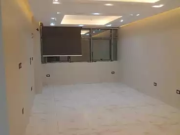 عقارات للإيجار في شارع كارفور الرئيسي، زهراء المعادي، 120 متر