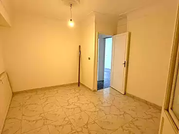 عقارات للبيع في شارع عبد السلام عارف، سيدي بشر بحري، 170 متر