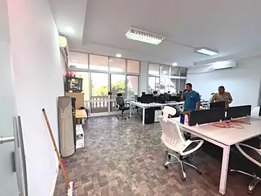 Administrative For sale in El Bahr El Azam, Giza, 400 sqm