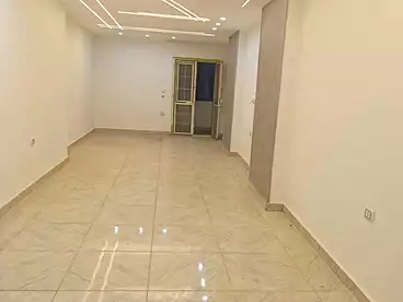 شقق للبيع في اللبيني، فيصل، 160 متر
