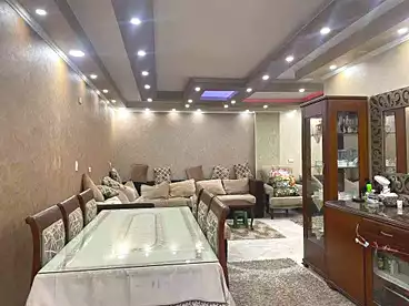 Apartments For sale in Mahmoud Zaki St., Helwan, 136 sqm