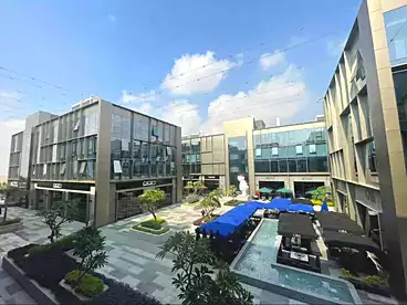Offices For rent in 5A Mall - The Waterway, Compounds in New Cairo, 80 sqm