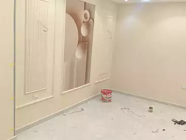 شقق للبيع في اللبيني، فيصل، 100 متر