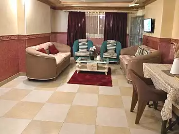 للبيع في شارع المنشية، الطوابق، 145 متر