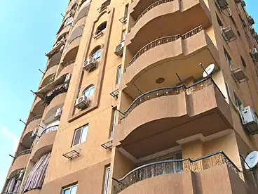 شقق للبيع في شارع الملك فيصل، المريوطية، 150 متر