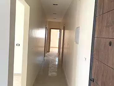 Private للبيع في شارع متفرع من الكفراوي، الحي الثاني، 180 متر