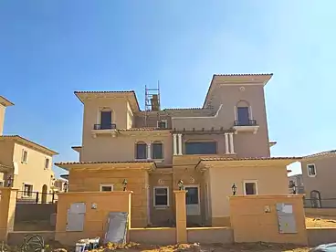 Twin House For sale in Sapphire - City Gate Compound, City Gate Compound - Qatari Diar, 282 sqm