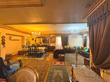 Residential For sale in Al-Gabri St., El Banafsag Omarat, 331 sqm