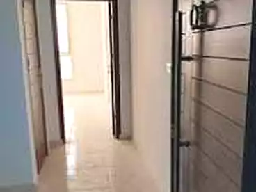 طبي للإيجار في شارع قناة السويس، جديلة، 65 متر