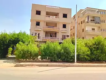 شقق مفروشة للبيع في المجاورة الأولى، حي الصفوة - الحي الثاني، 200 متر