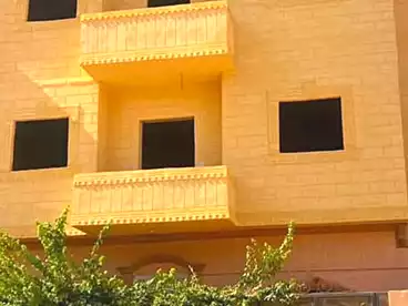 Building For sale in Hai El Banafsg - Sixth Neighborhood, Badr City, 276 sqm