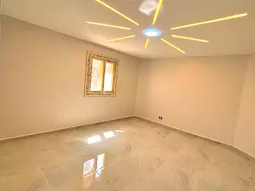Properties For sale in El-Gaish Rd St., Miami, 220 sqm