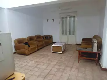 شقق للإيجار في شارع العشرين، فيصل، 300 متر