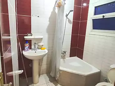 Apartments For sale in Gamal Abdel Nasser St., El Mandara, 100 sqm