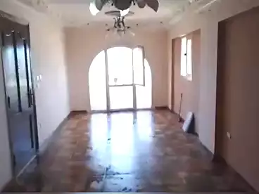 Apartments For sale in El Geish St., El Dekhela, 90 sqm