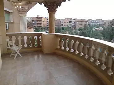 دور كامل للبيع في شارع اخناتون، الحي الخامس، 360 متر