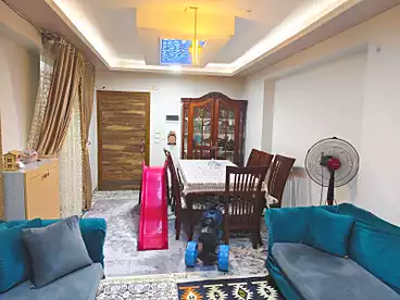 شقق للبيع في شارع سلطان خطاب، اللبيني، 120 متر