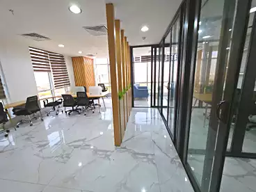 مكاتب للإيجار في شارع التسعين الشمالي، شارع التسعين، 140 متر