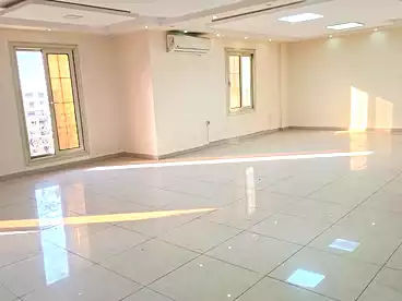 إداري للإيجار في مربع الوزراء، شيراتون، 240 متر