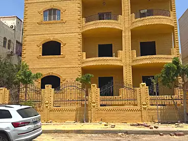 Separate Villa For sale in Omar Ibn Abd El-Aziz St., First Neighborhood, 1750 sqm